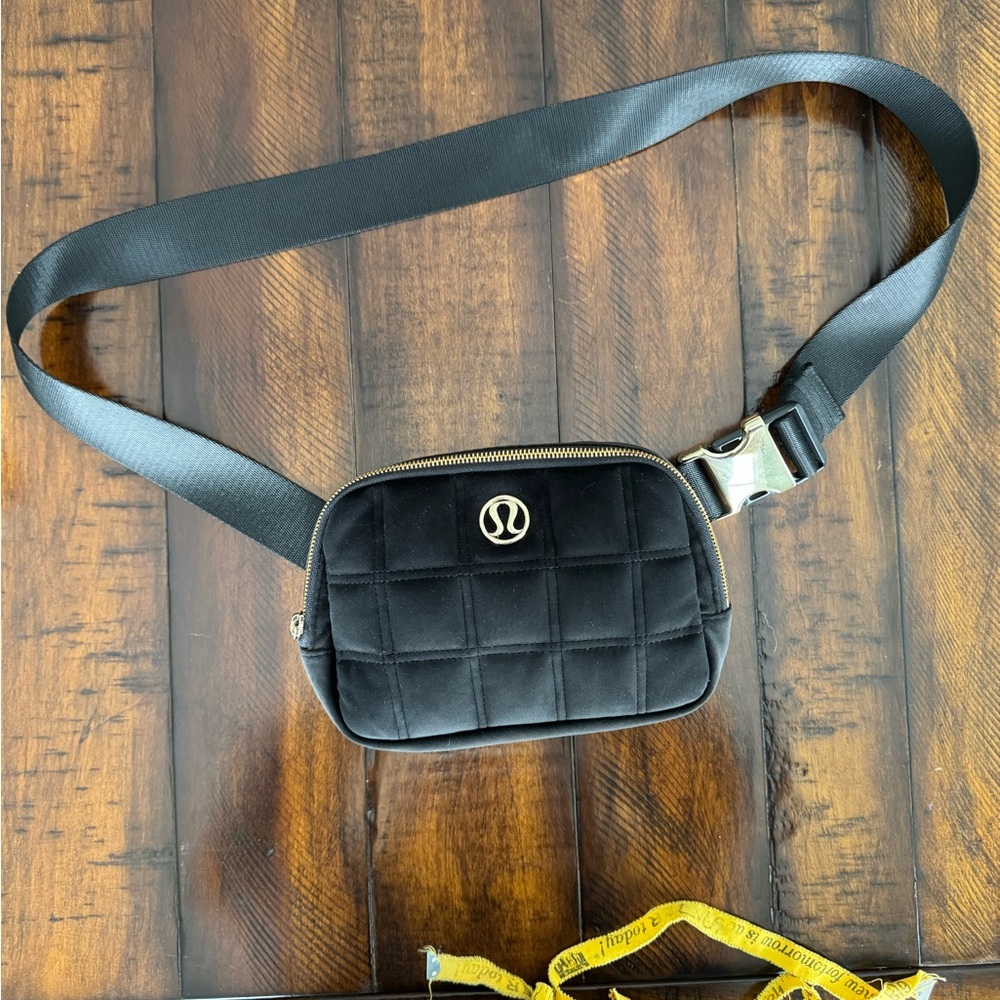 Lululemon Belt Bag 2L